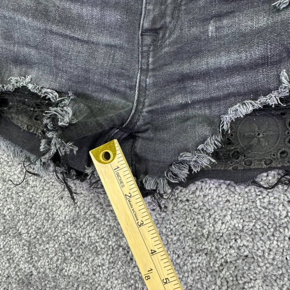 American Eagle High Rise Shortie Womens 4 Black Distressed Eyelet Cut Off